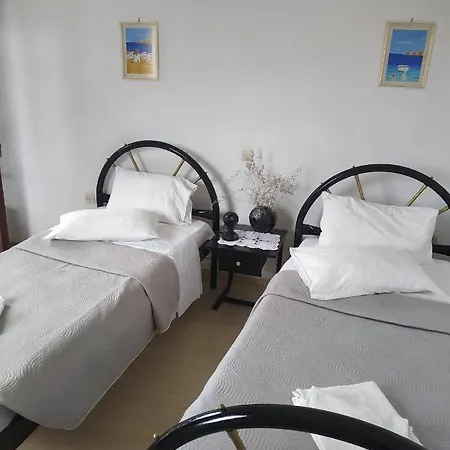 Hotell Nancy's Gouvia