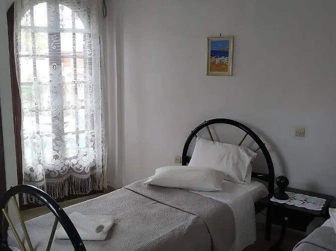 Nancy's Hotell Gouvia