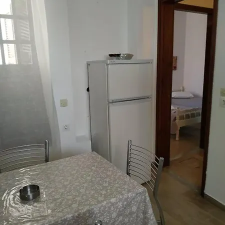 Hotell Nancy's Gouvia