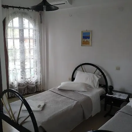 Nancy's Hotell Gouvia