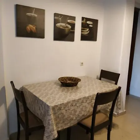 Nancy's Hotell Gouvia