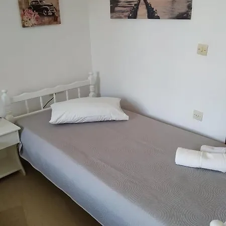 Hotell Nancy's Gouvia